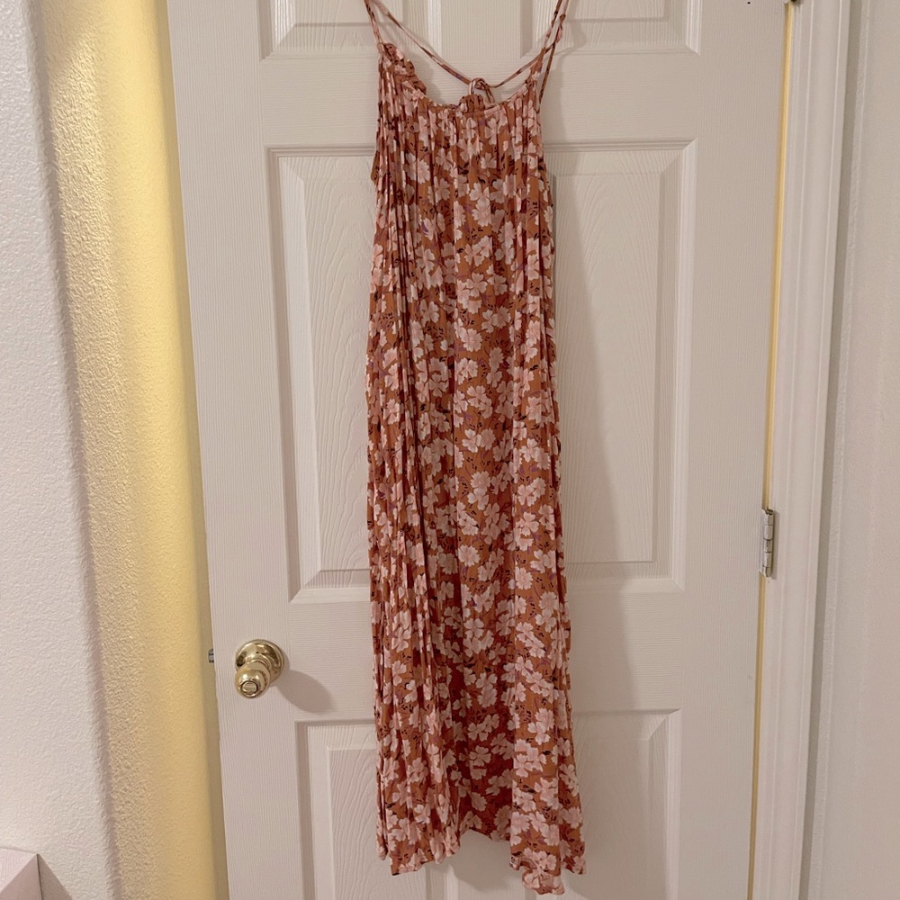 LUSH dress in size M